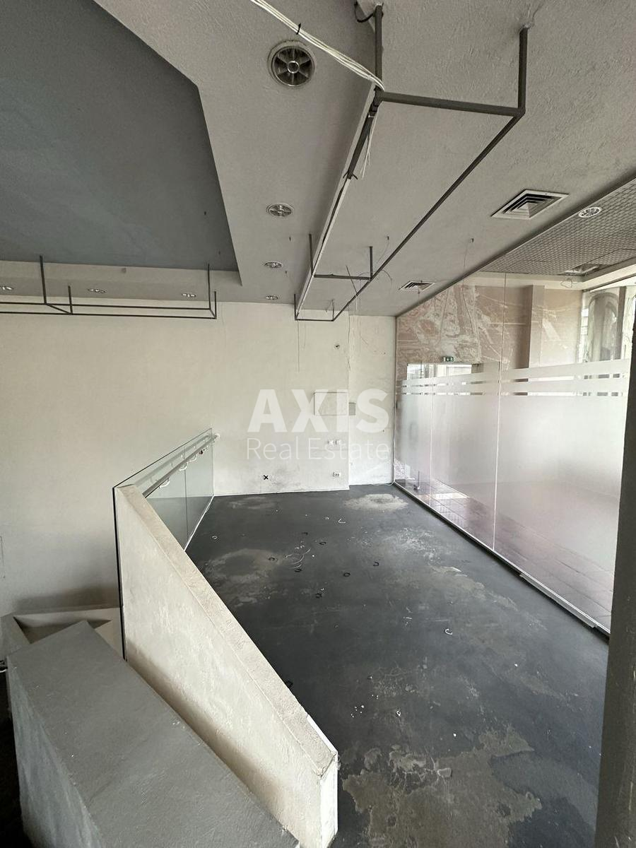 Service object vul. Zhyljans'ka 59, 202m2341800