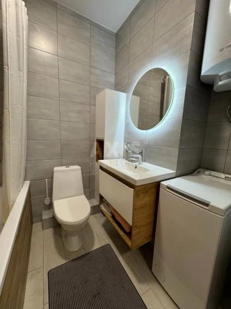 1k apartment vul. Urlivs'ka 23А2