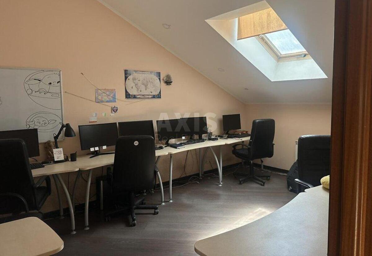 Office vul. Tr'ohsvjatytel's'ka 13, 200m2581046
