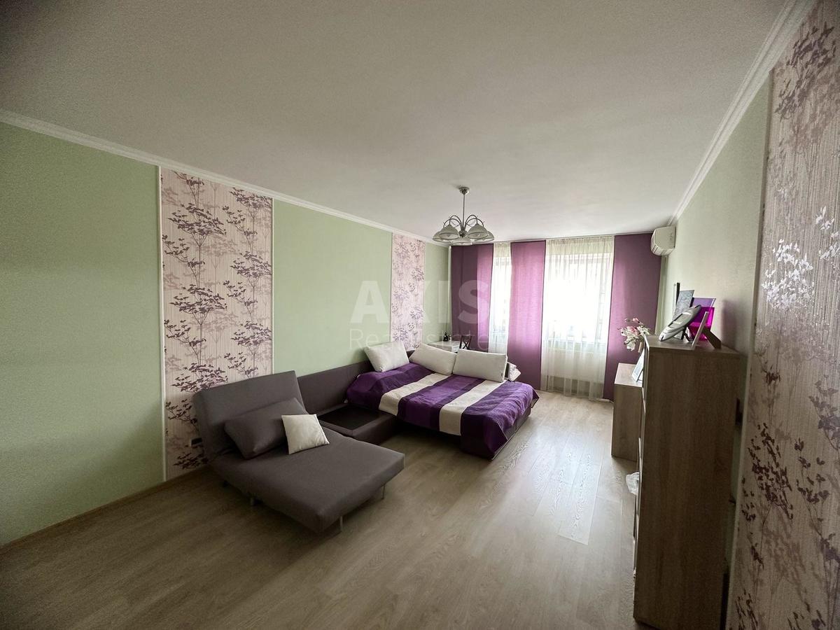 1k apartment vul. Vasyl'kivs'ka 1