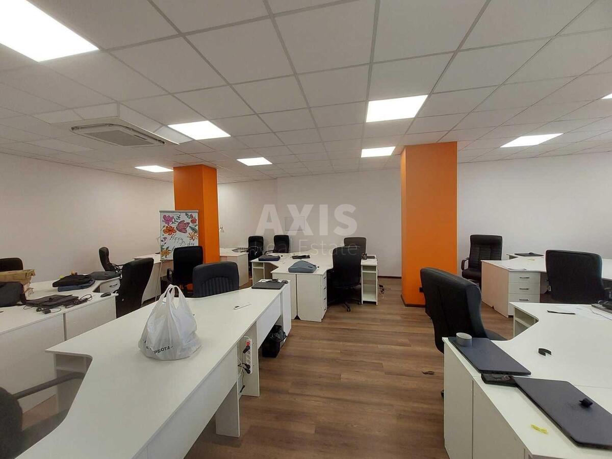 Office vul. Kostjantynivs'ka 75, 218m24