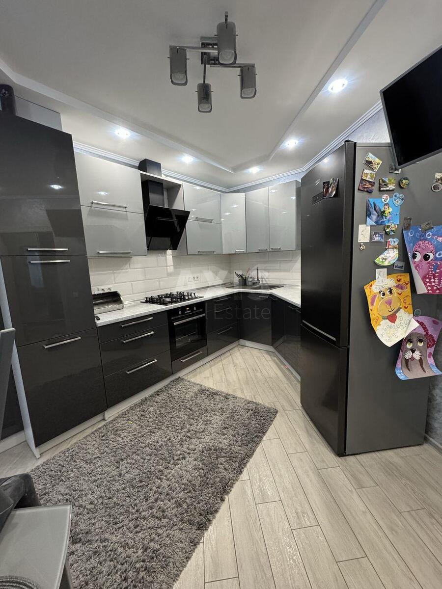 2k apartment vul. Radystiv 3261944