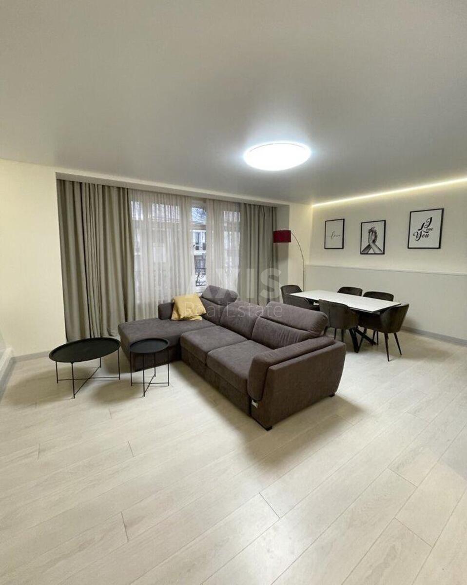 4k apartment vul. Kruglouniversytets'ka 3/54