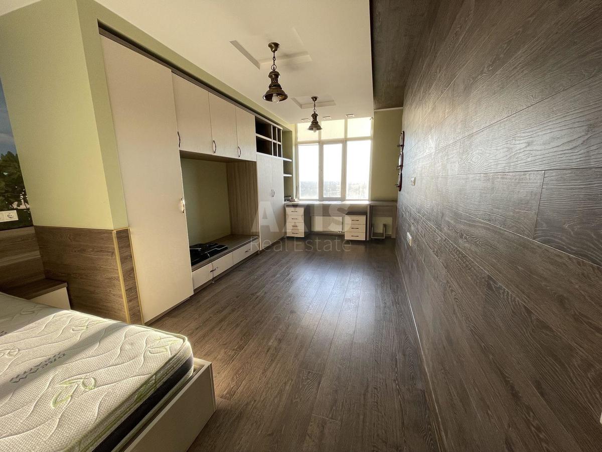 3k apartment pr-t Lobanovs'kogo 4Г6