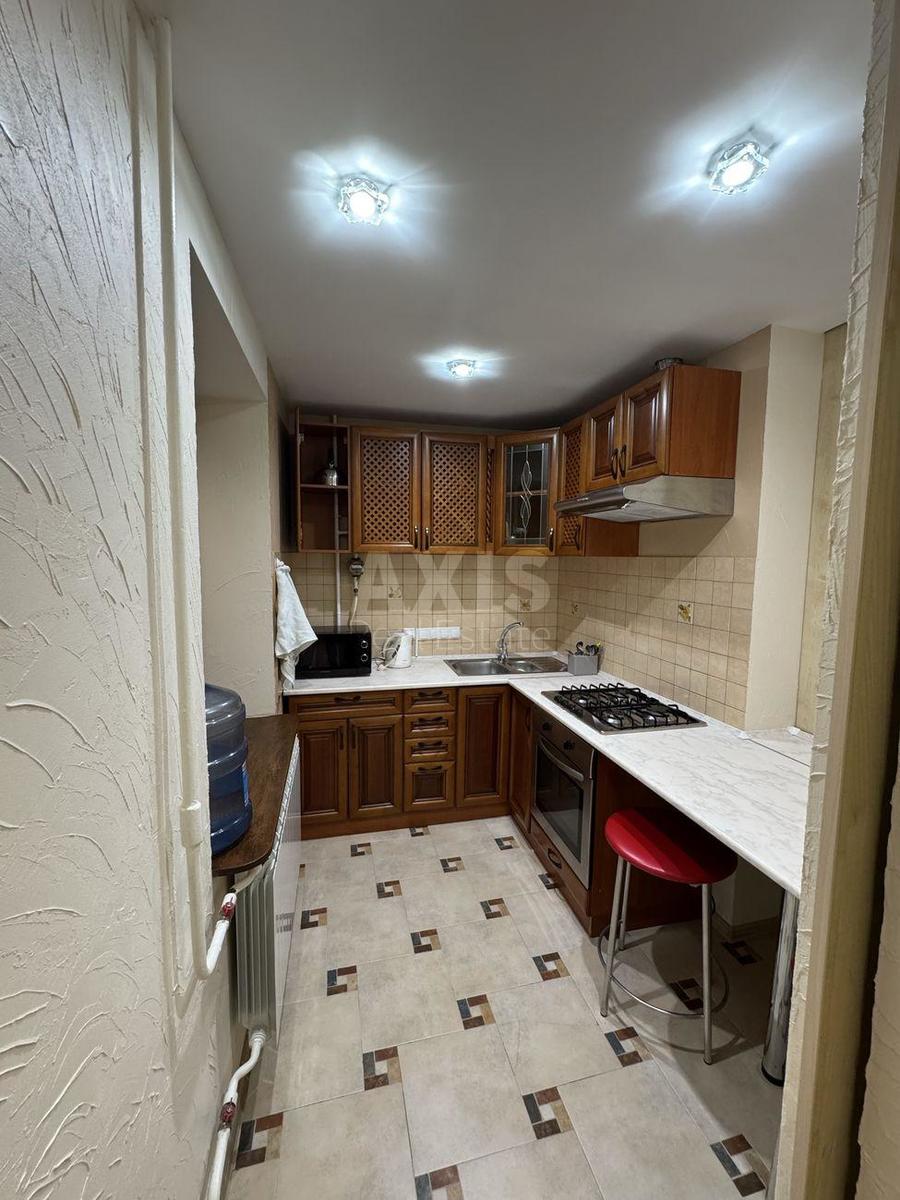 1k apartment uzv. Klovs'kyj 207