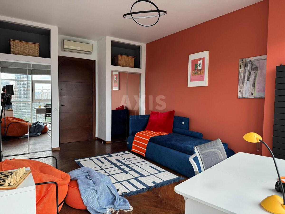 4k apartment vul. Zvirynec'ka 521