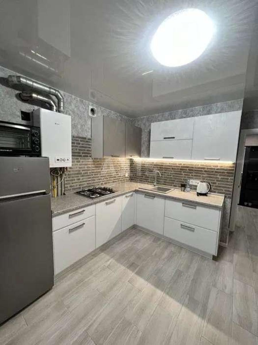 3k apartment vul. Bulahovs'kogo Akademika 41