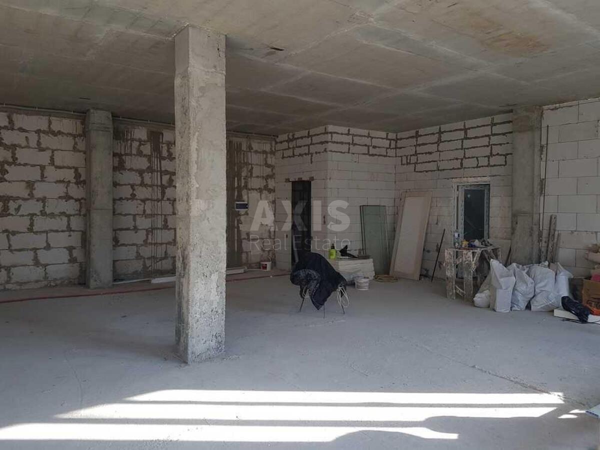 Trade object vul. Dragomanova 21, 136m28
