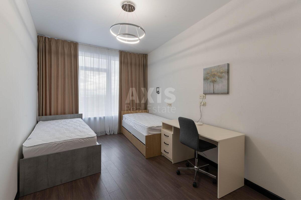 4k apartment vul. Buslivs'ka 126312120