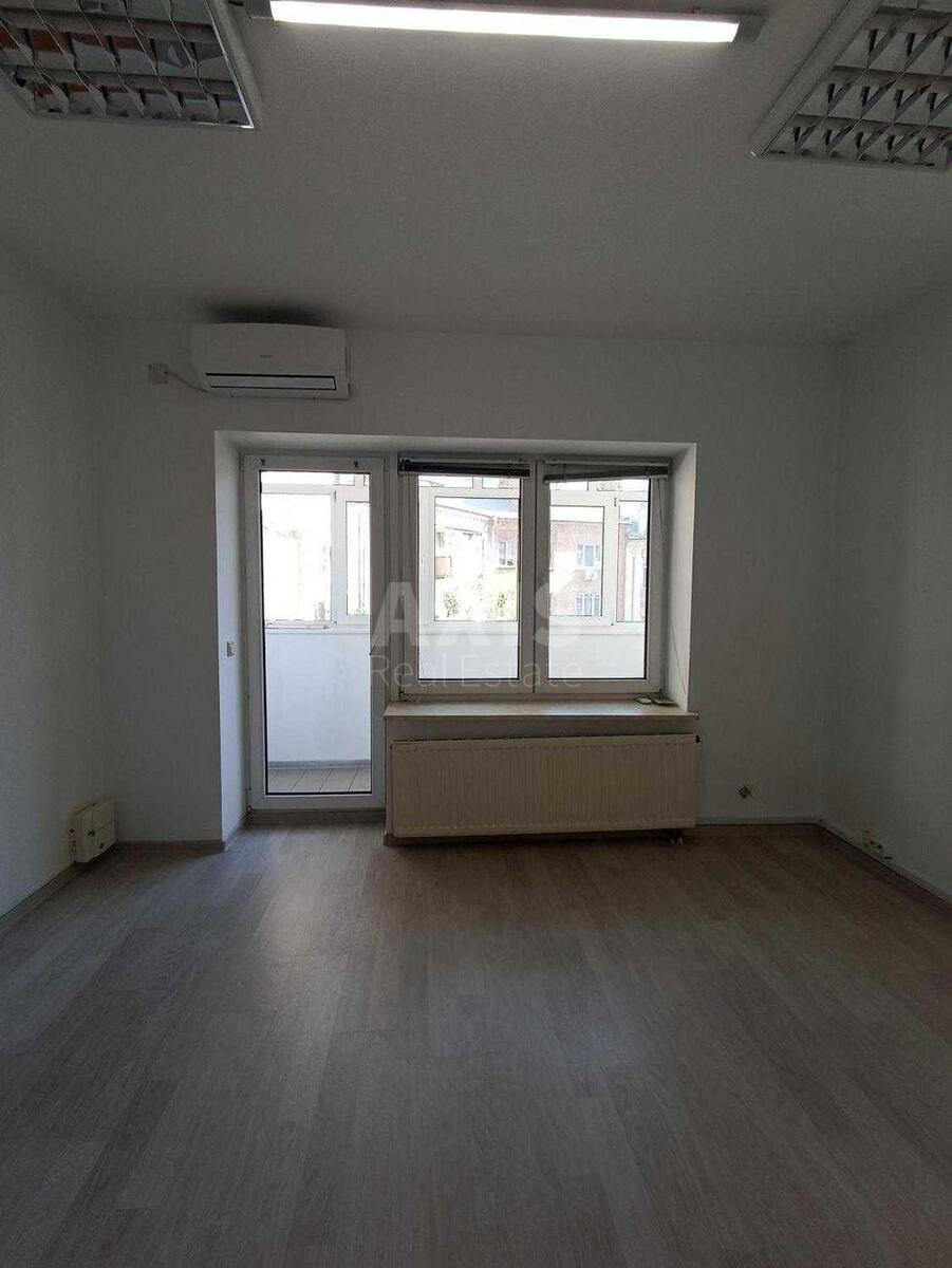 Office vul. Velyka Vasyl'kivs'ka 9/2, 173m21