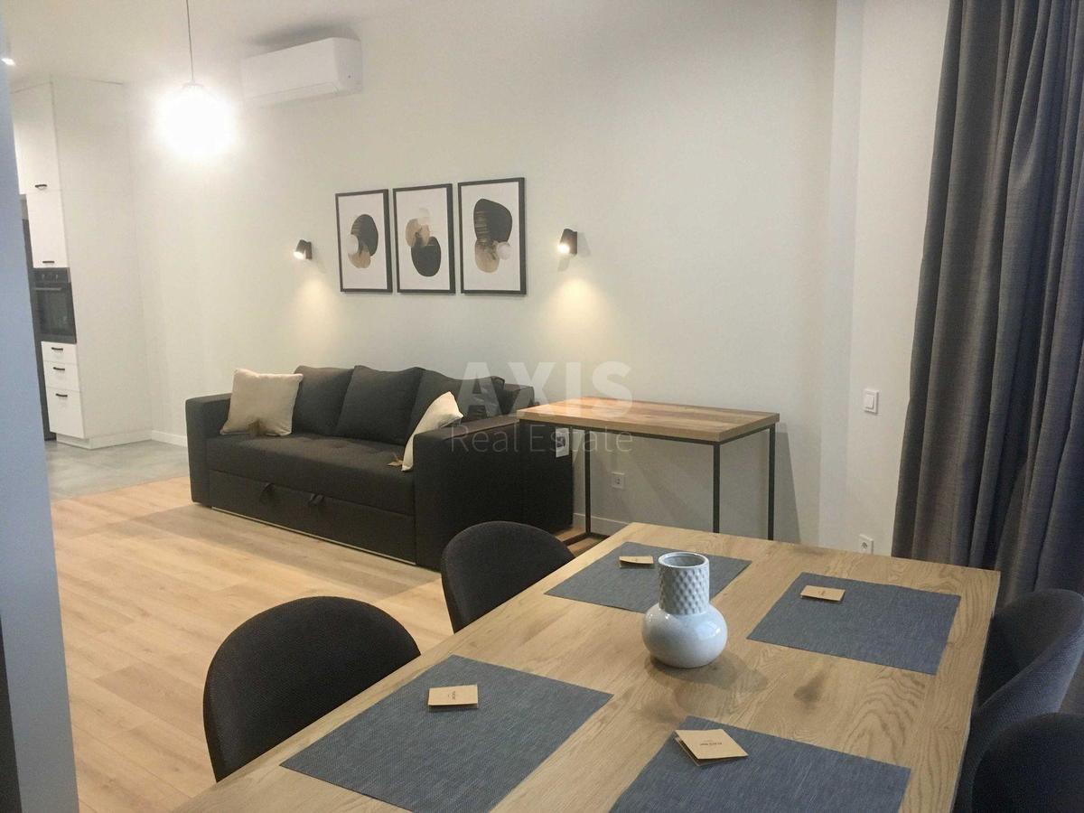 2k apartment vul. Hohlovyh Sim'i' 8