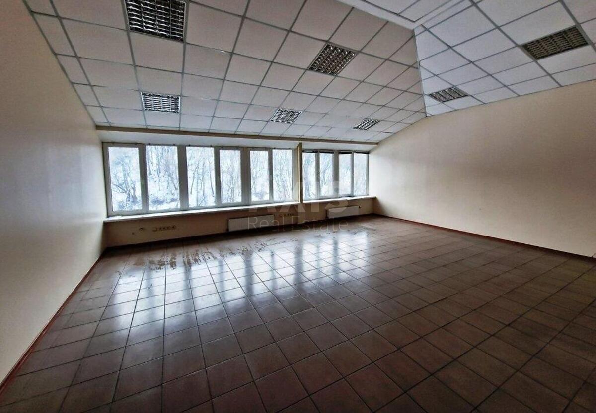 Office vul. Syrec'ka 25, 284m22