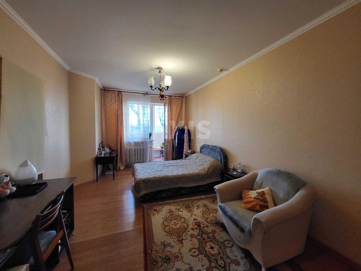 2k apartment vul. Sribnokil's'ka 117
