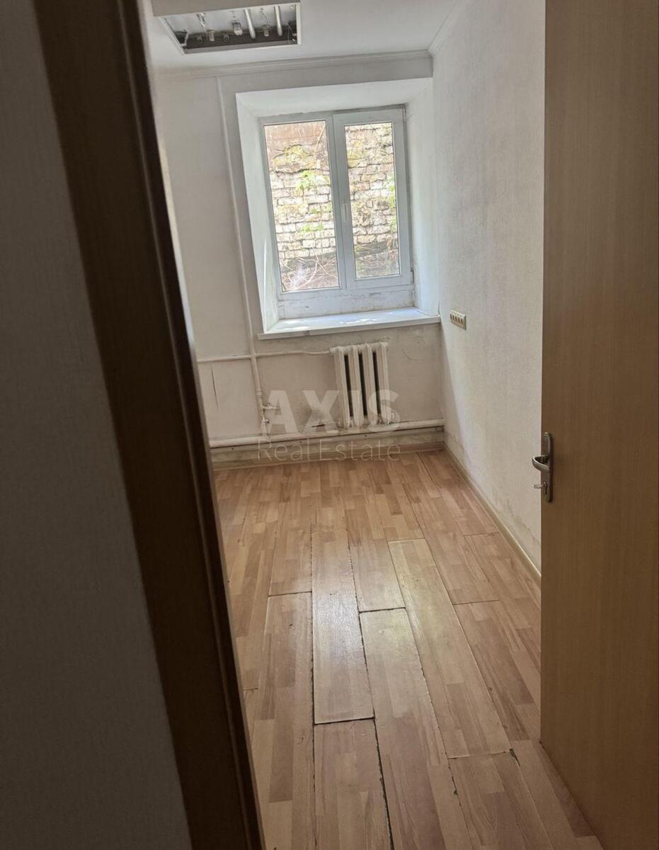 Office prov. Ryl's'kyj 3, 70m22