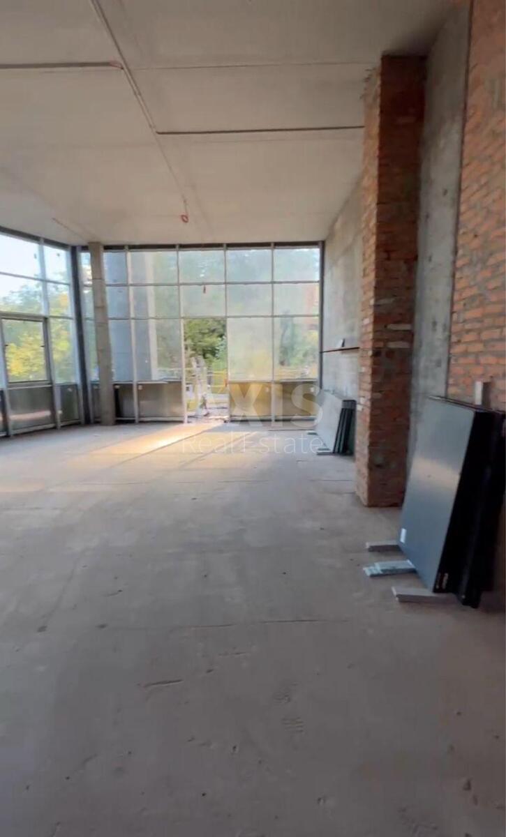 Service object vul. Dragomyrova Myhajla 19, 79m2600026