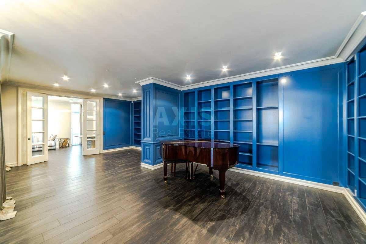 5k apartment vul. Dragomyrova Myhajla 187
