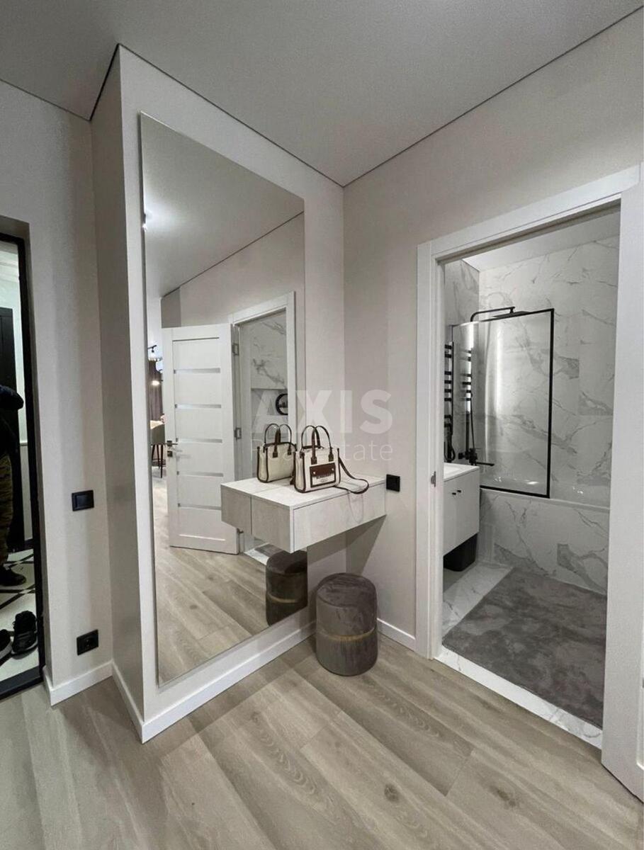 1k apartment vul. Antonovycha 109602204