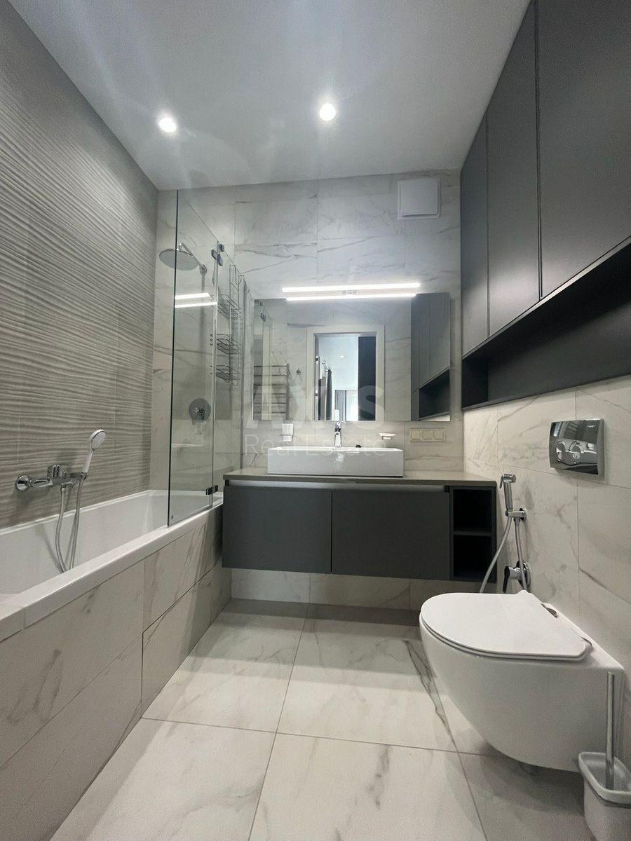 2k apartment vul. Antonovycha 118/196