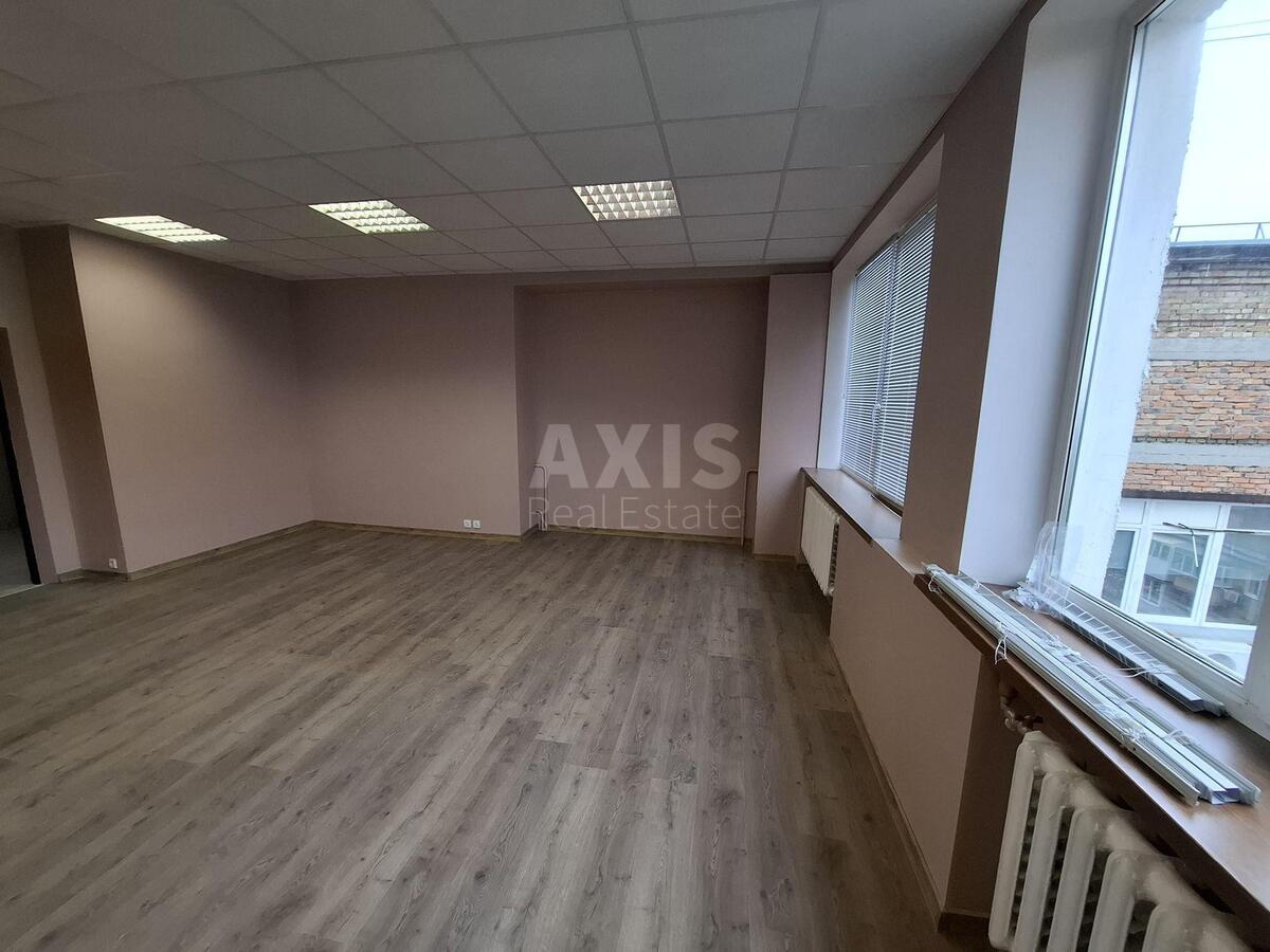 Офис бул. Леси Украинки 34, 70м25