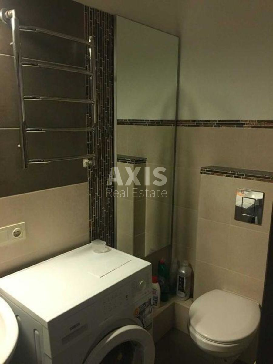 1k apartment vul. Novodarnyc'ka 132