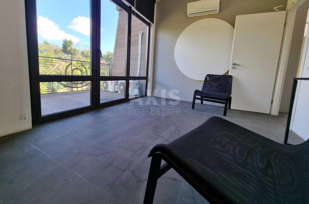 Office vul. Vozdvyzhens'ka 51А, 650m2563338