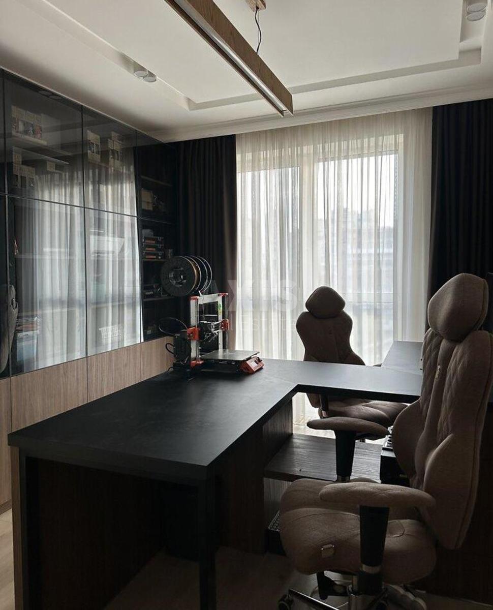 3k apartment vul. Lypkivs'kogo Vasylja Mytropolyta 16Г1