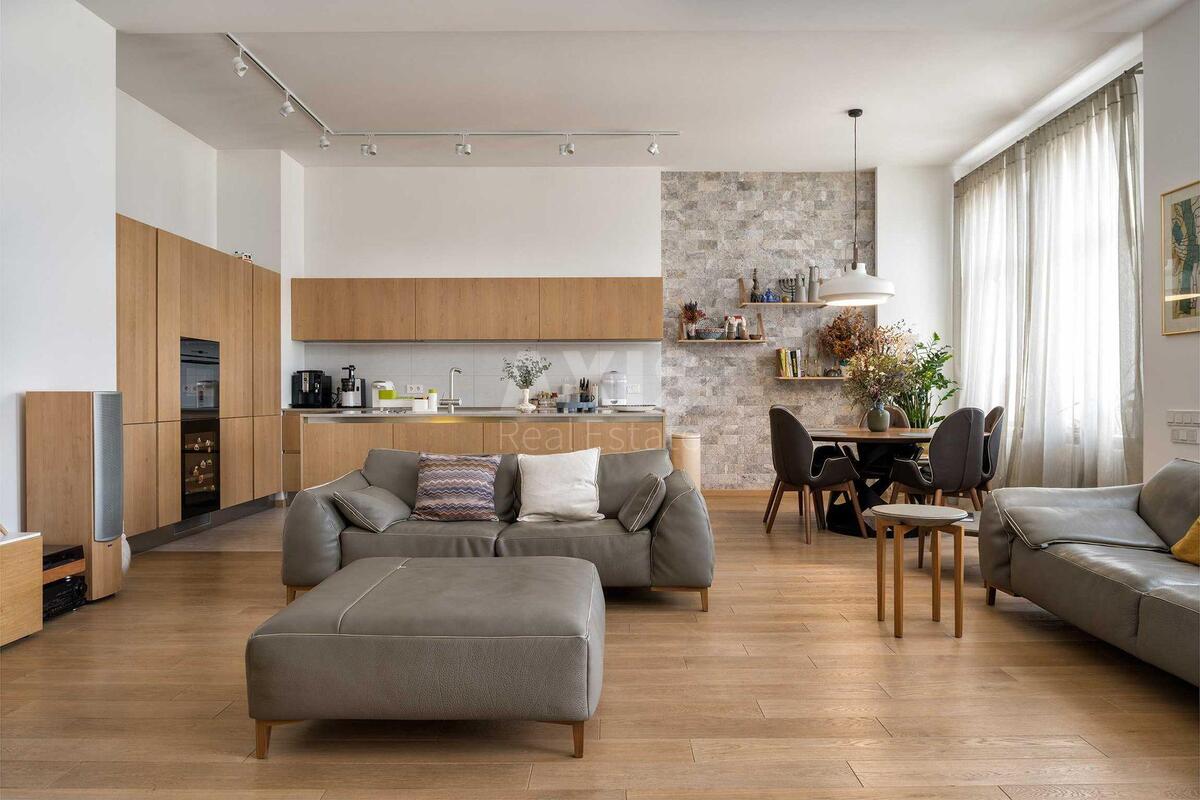 5k apartment vul. Antonovycha 170