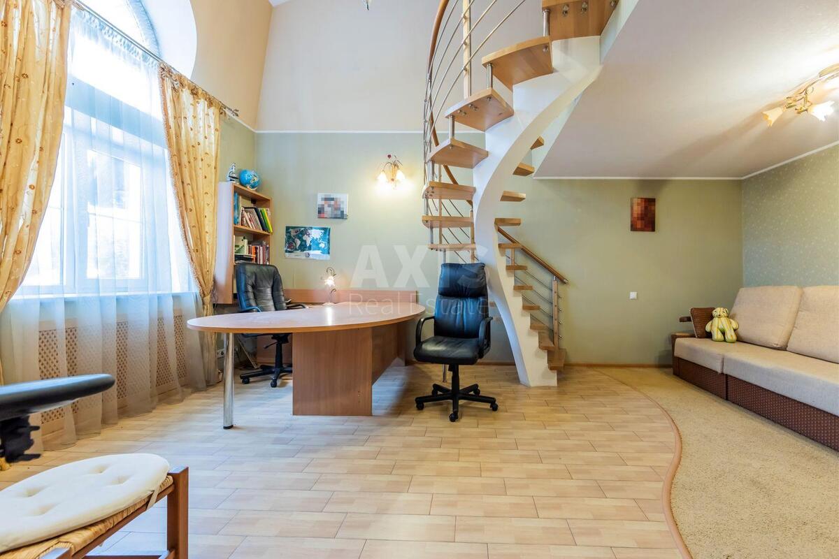 Дoм пер. Малокитаевский, 716м2, город Киев8