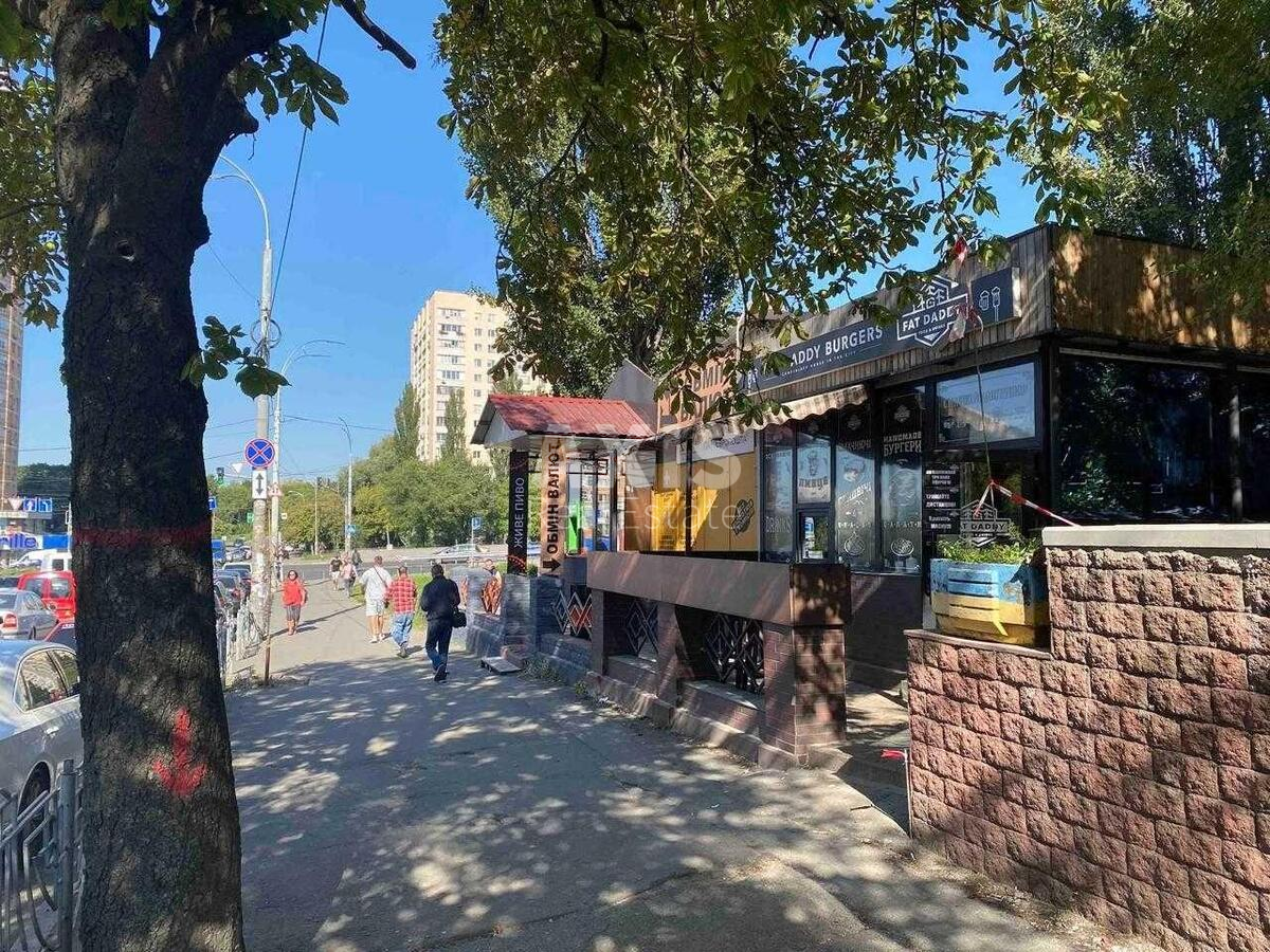 Объект торговли бул. Чоколовский 31, 35м2