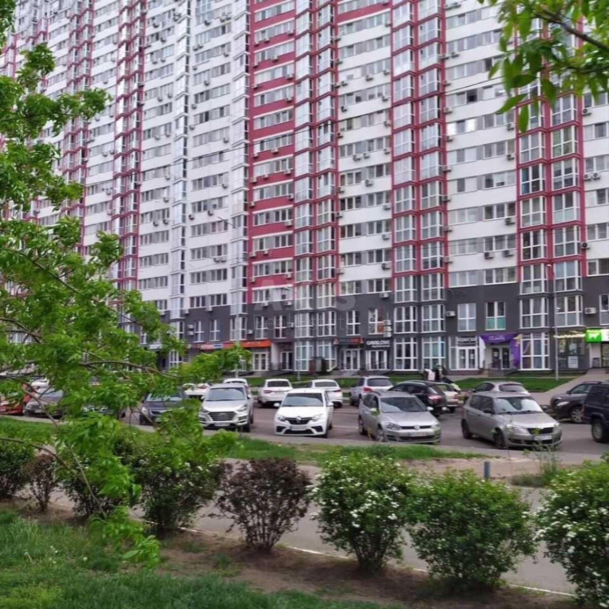 1k apartment vul. Dragomanova 1К10