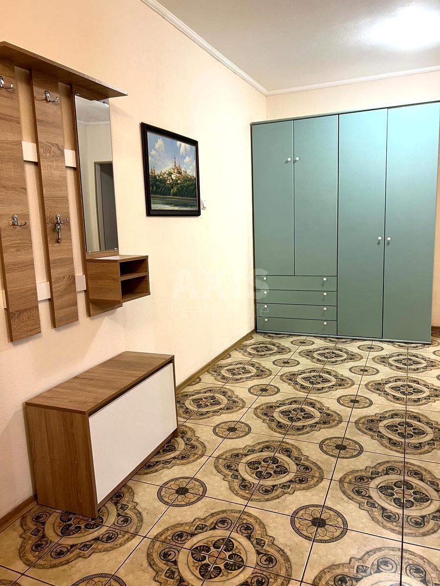 3k apartment vul. Sribnokil's'ka 16243816