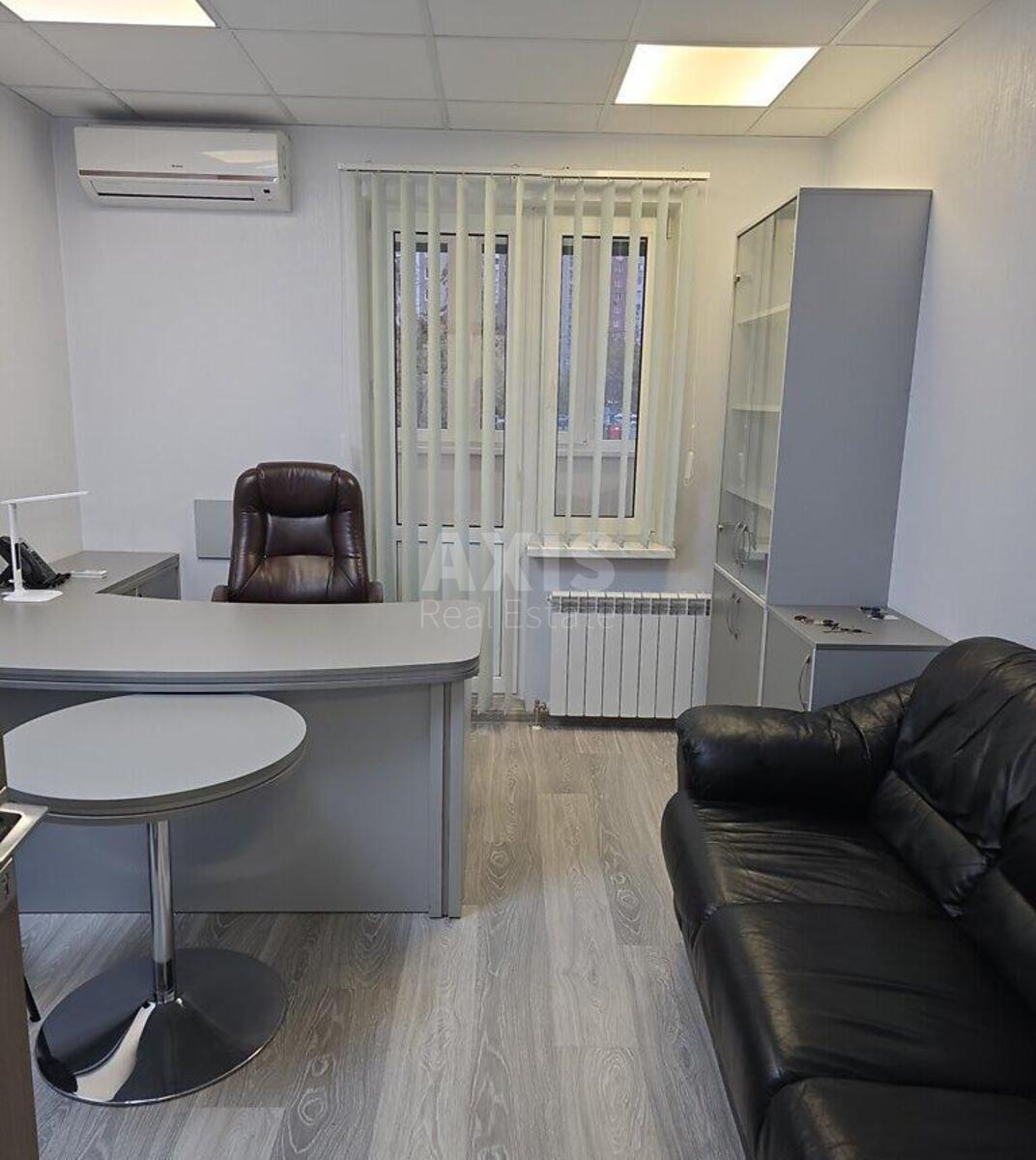 Office vul. Urlivs'ka 20, 105m2616825
