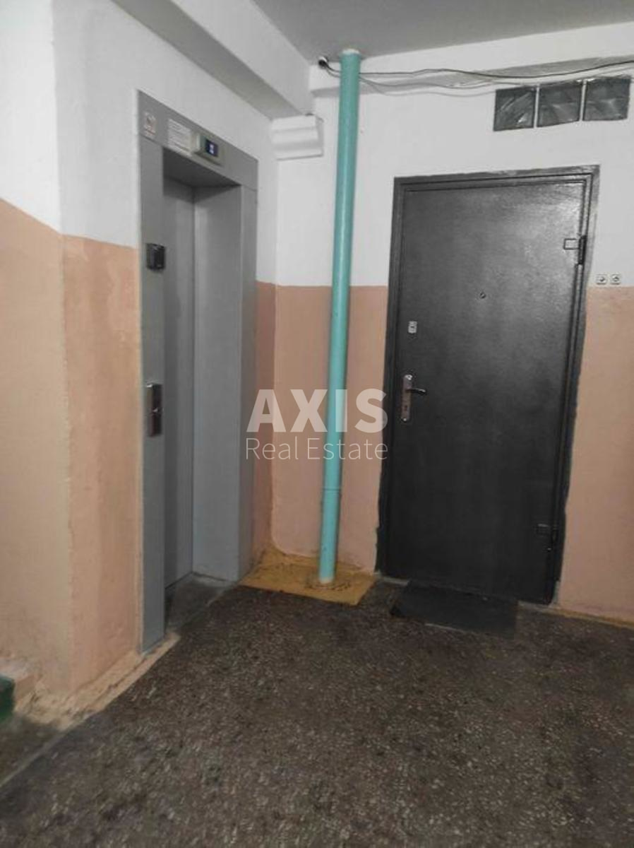 2k apartment vul. Bakyns'ka 3715