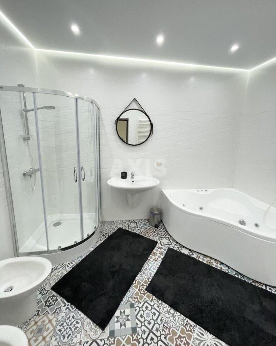 4k apartment vul. Kruglouniversytets'ka 3/56