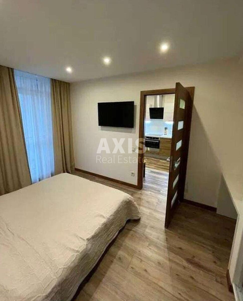 1k apartment bul. Lesi Ukrai'nky 14