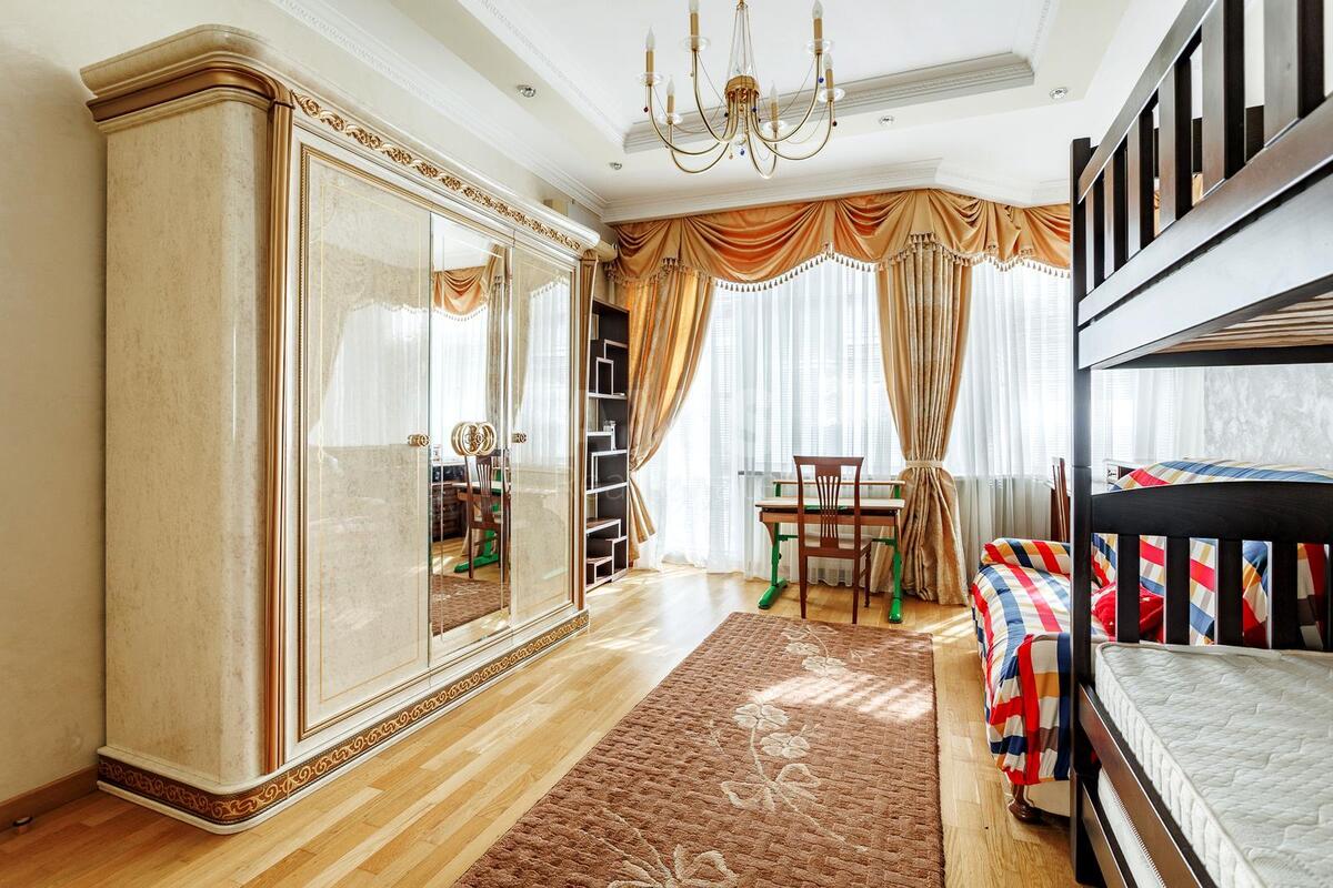 4k apartment uzv. Klovs'kyj 55939914