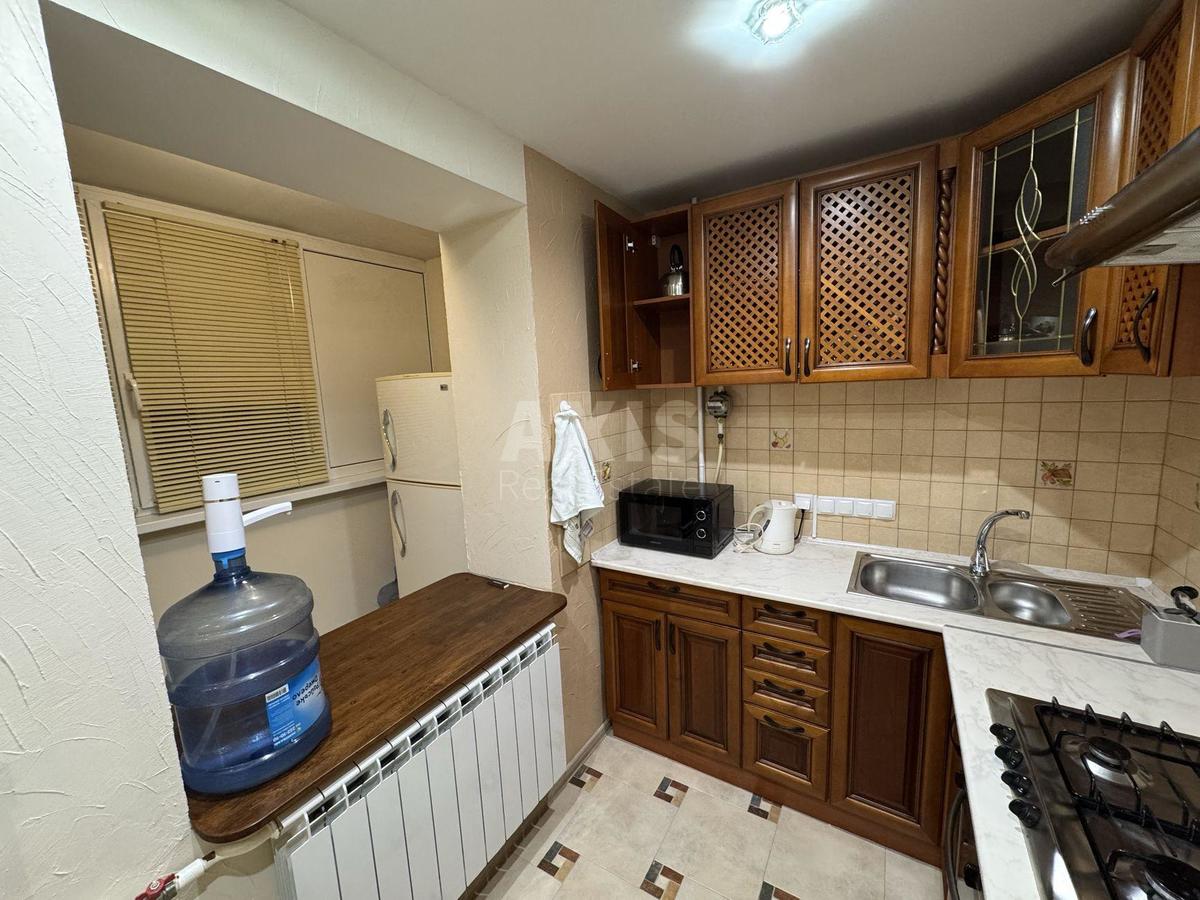 1k apartment uzv. Klovs'kyj 209
