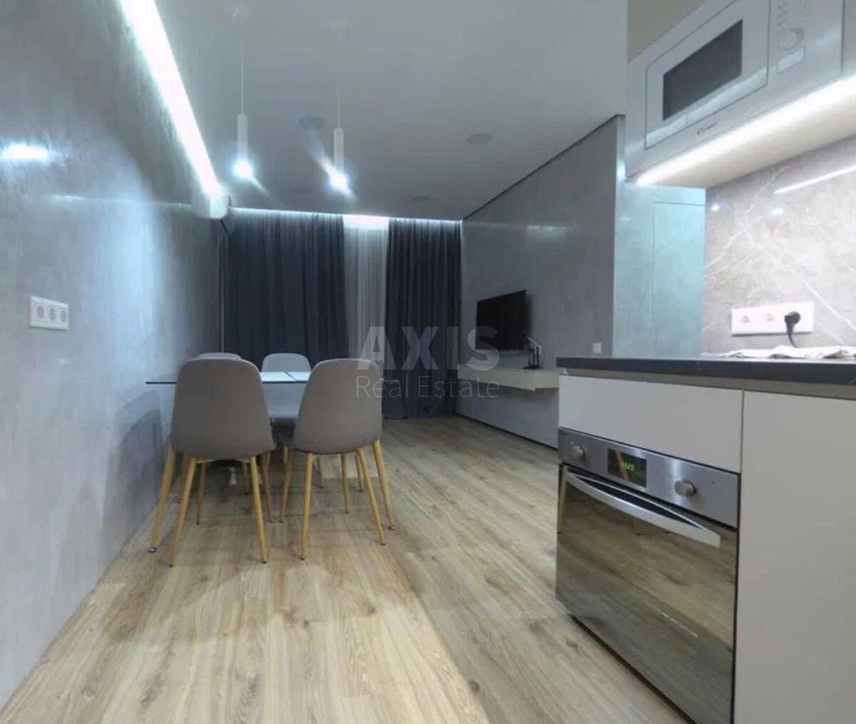 2k apartment nab. Dniprovs'ka 18