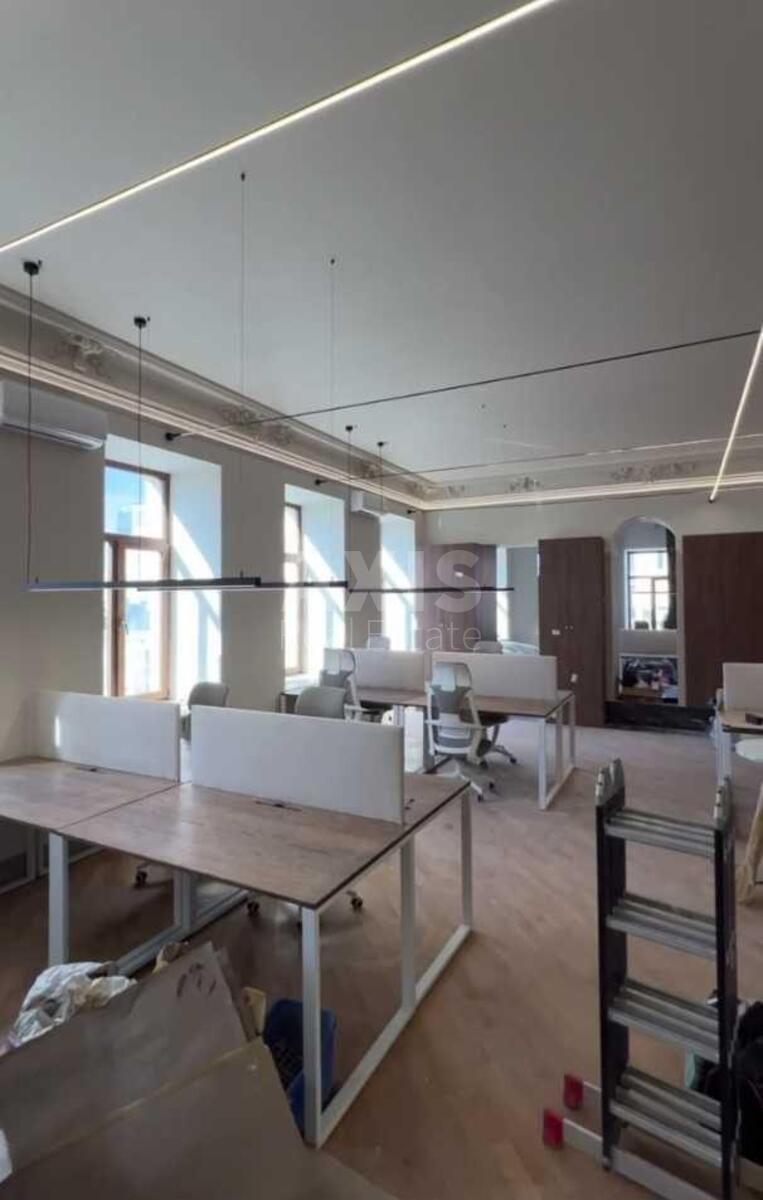 Office vul. Velyka Vasyl'kivs'ka 43, 115m28