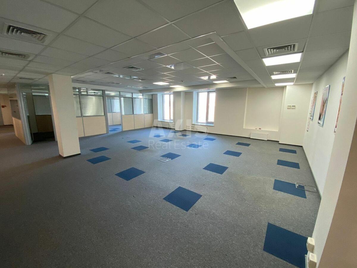 Office vul. Degtjarivs'ka 27Т, 700m29