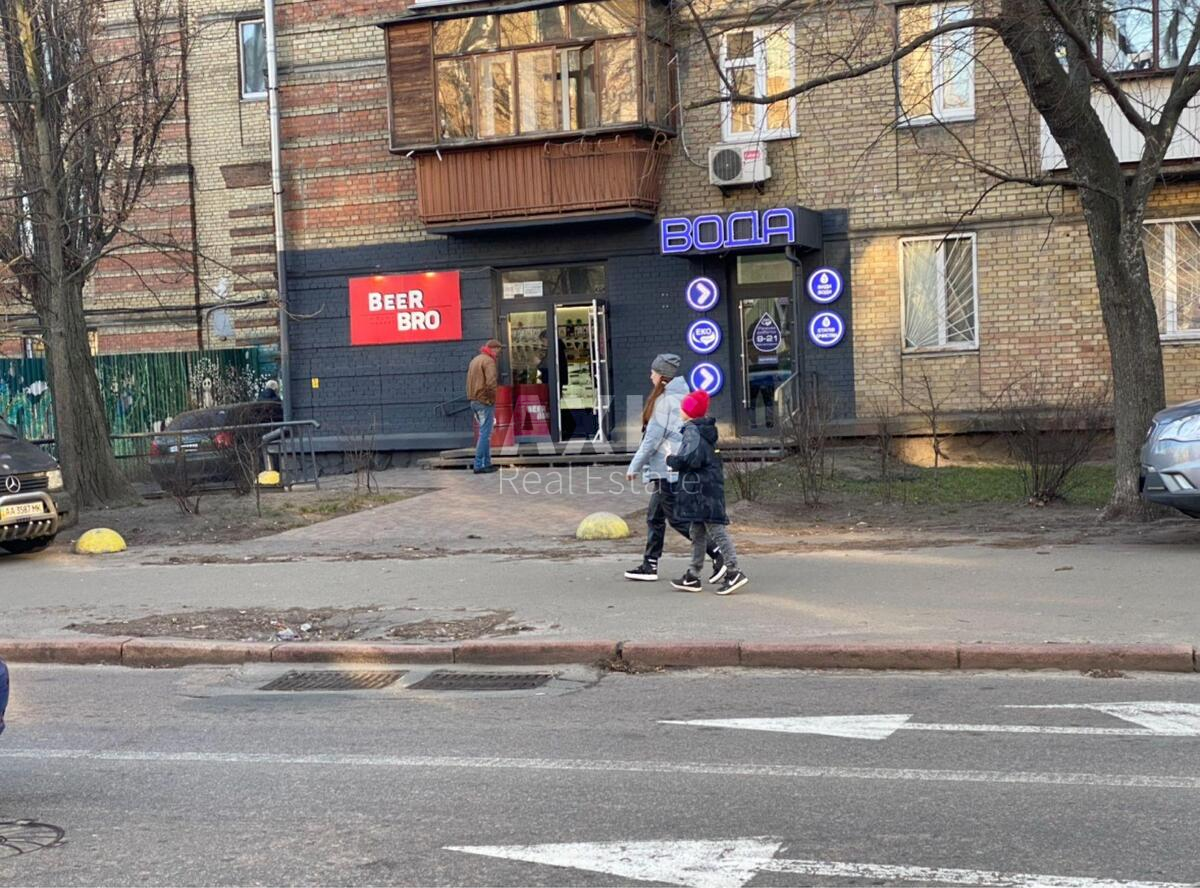 Trade object vul. Budivel'nykiv 1, 31m2598760