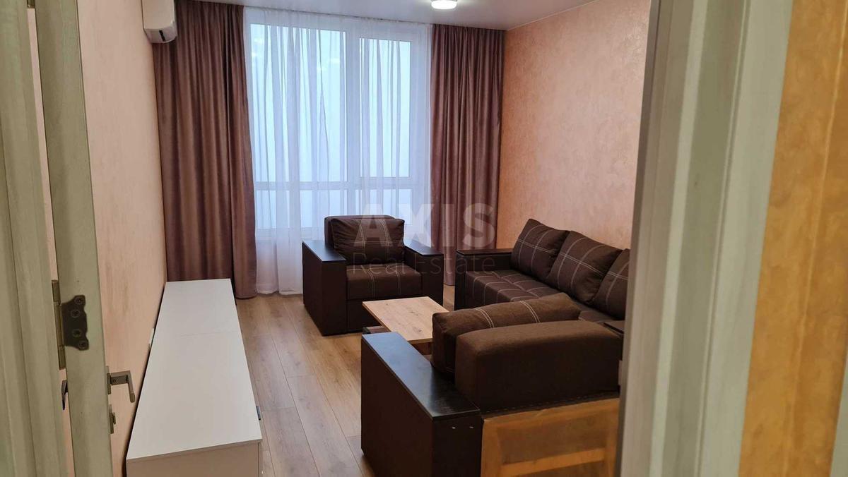 3k apartment vul. Radchenka Petra 271