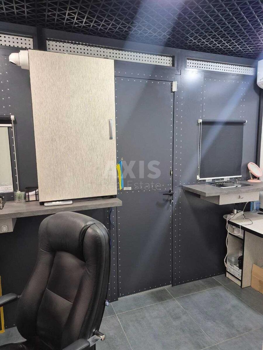 Trade object vul. Dan'kevycha Kostjantyna 8, 36m2587882