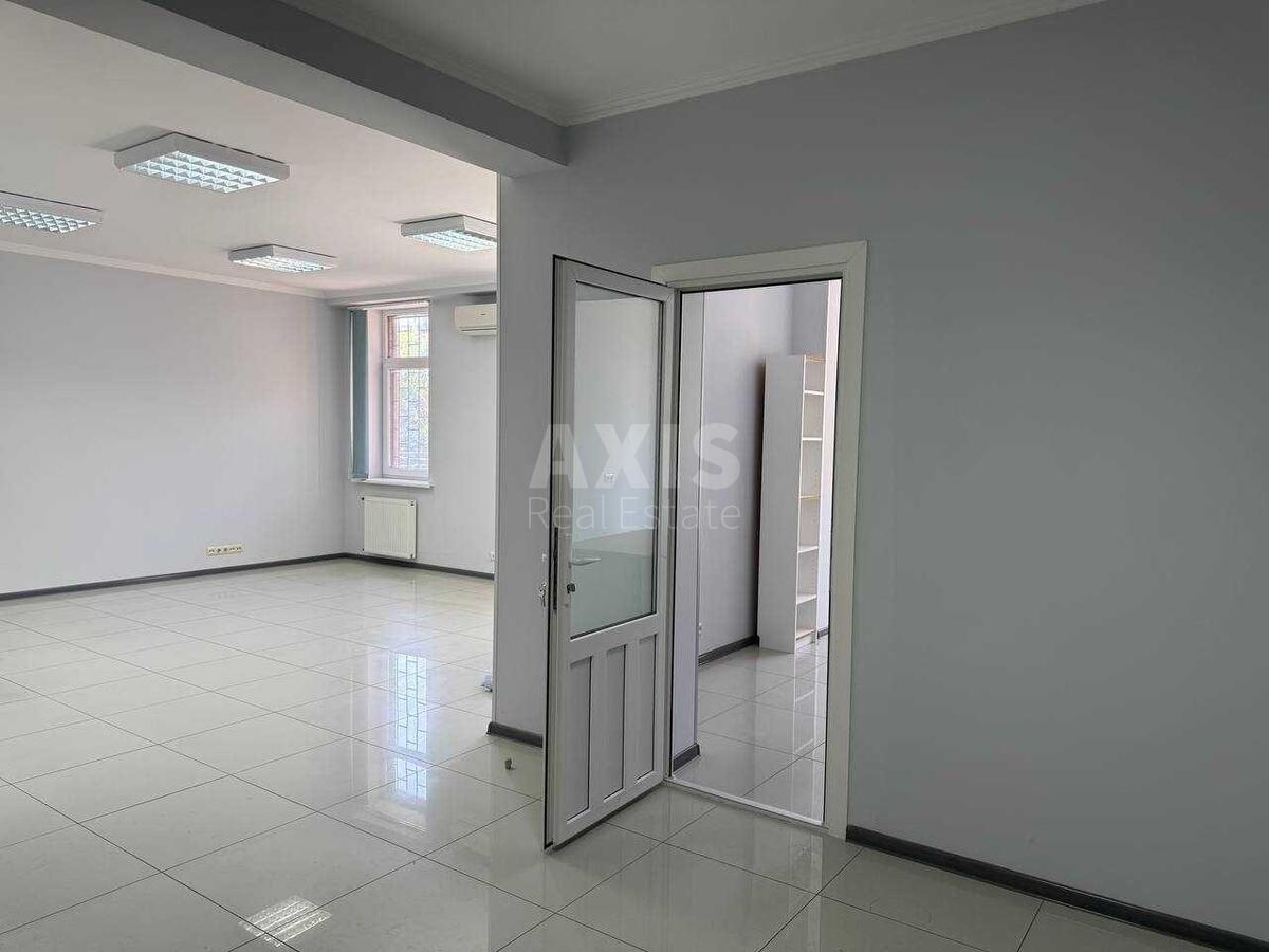 Офис бул. Леси Украинки 7А, 140м25880313