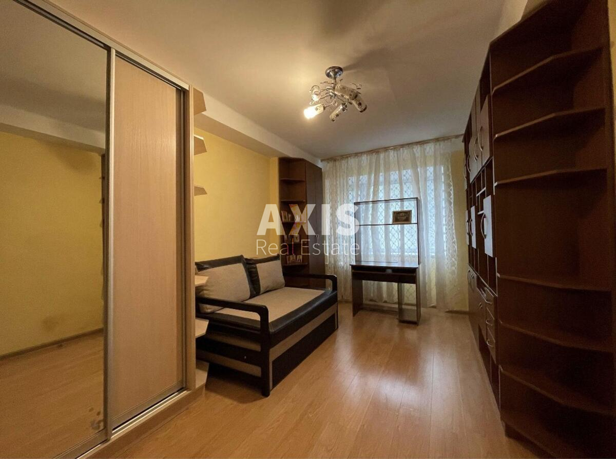 3к квартира ул. Новодарницкая 272