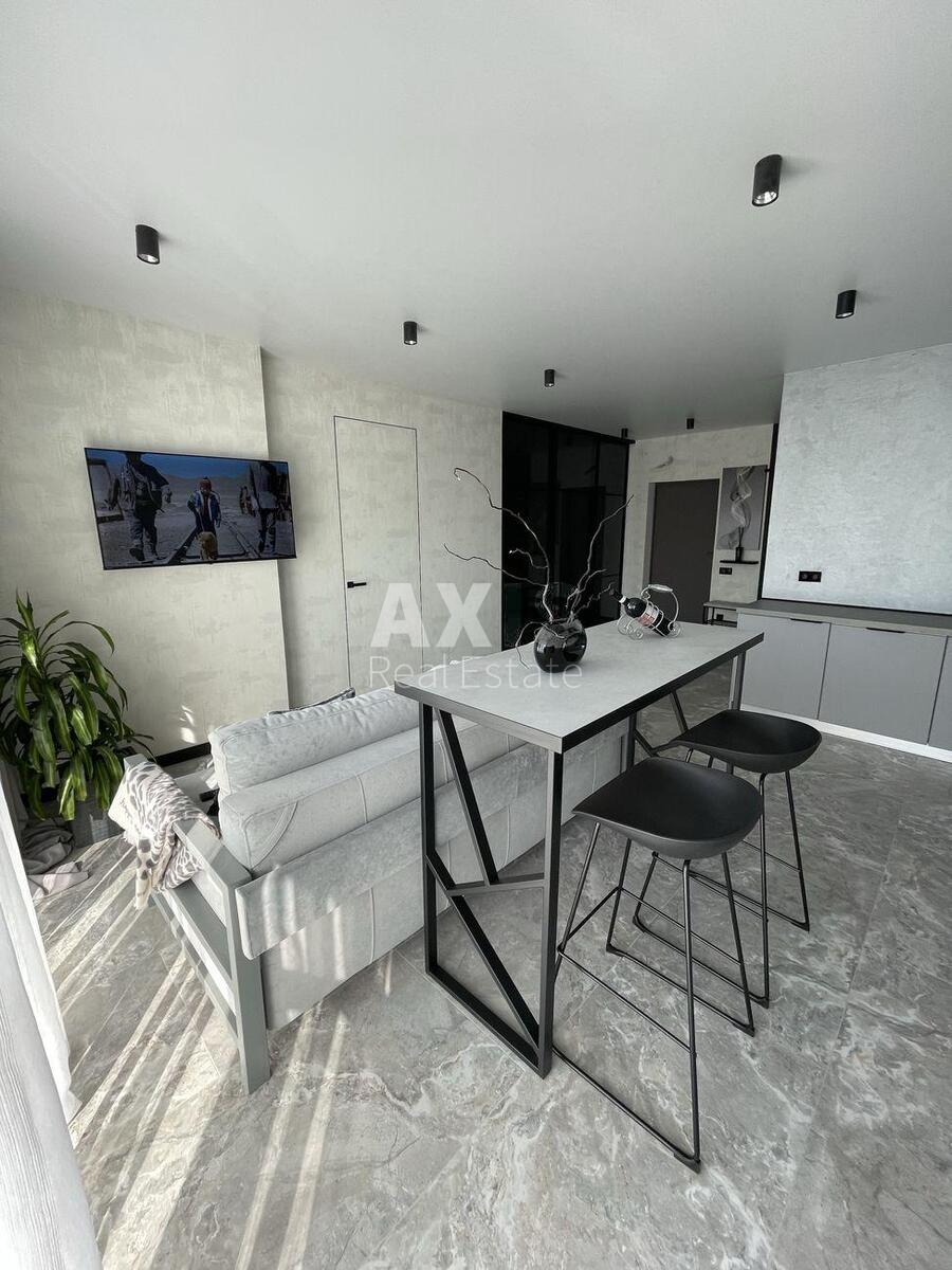 2к квартира ул. Богатырская 320