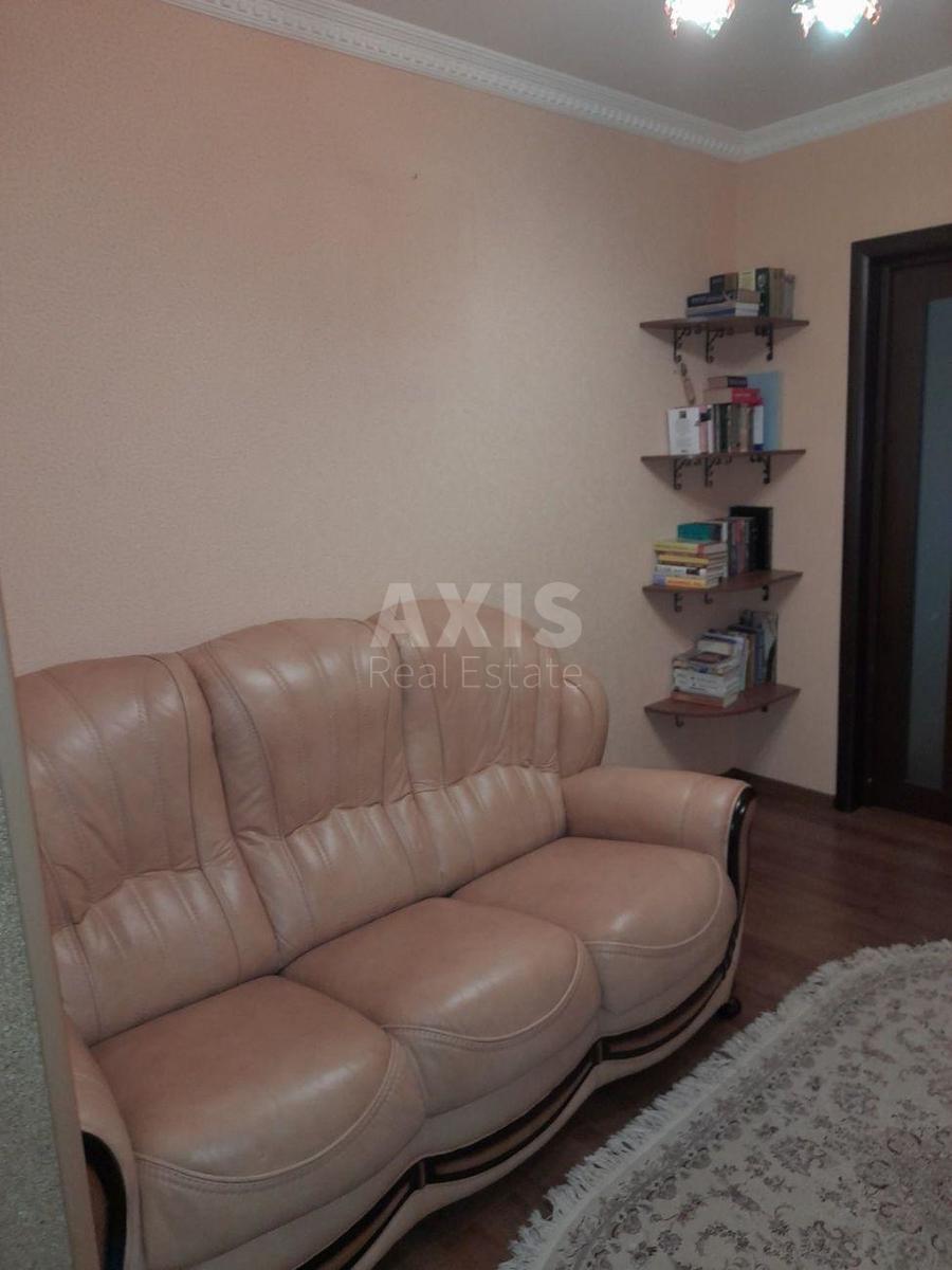 2k apartment vul. Urlivs'ka 343