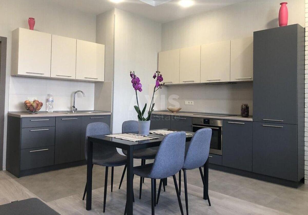 1k apartment pl. Obolons'ka 1, корп. 10