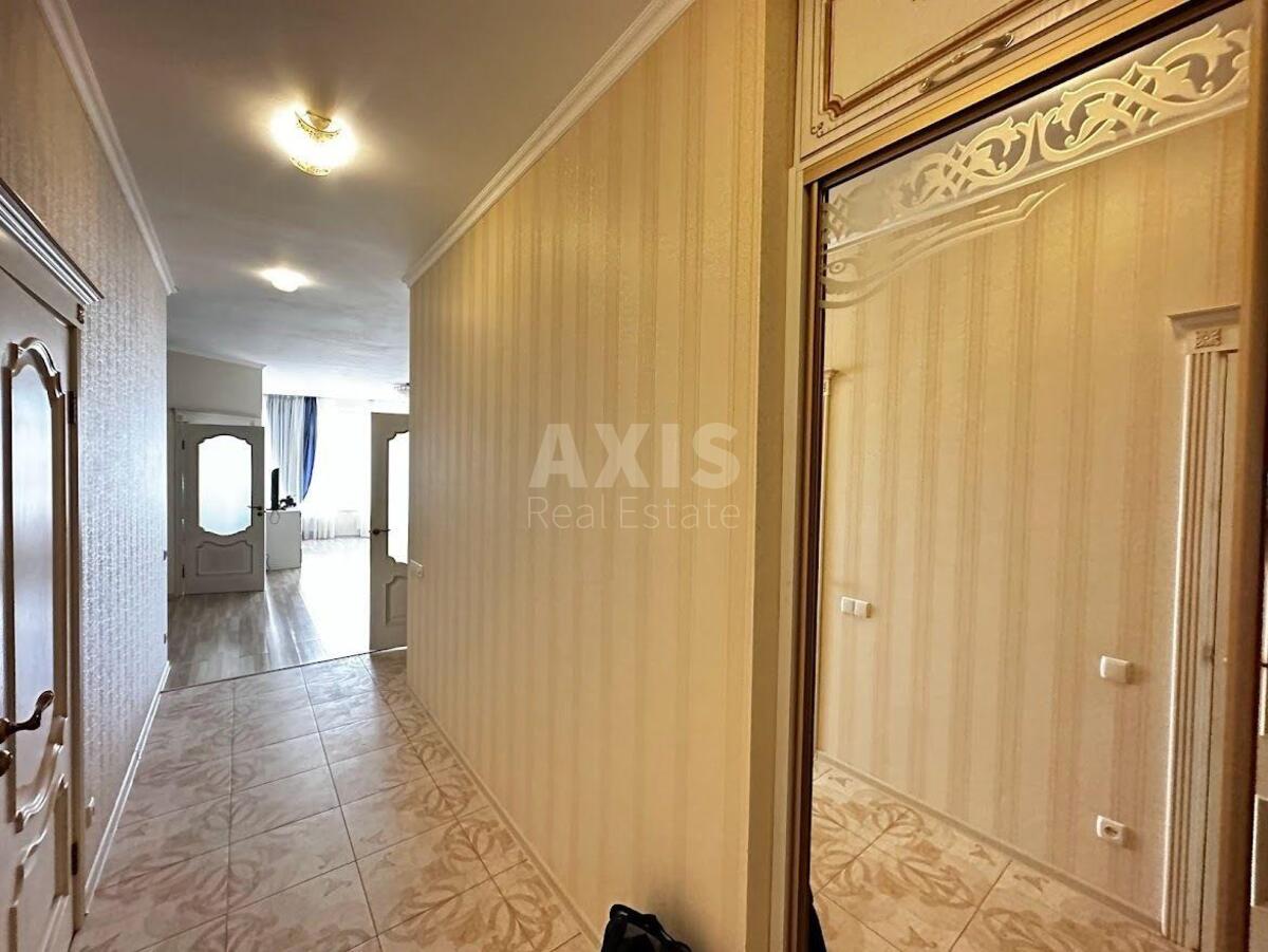 2k apartment uzv. Klovs'kyj 71