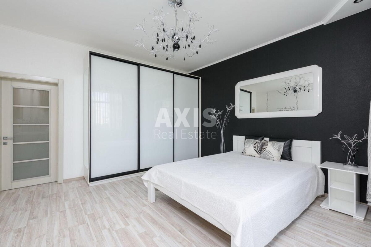 3k apartment vul. Staronavodnyc'ka 6Б15